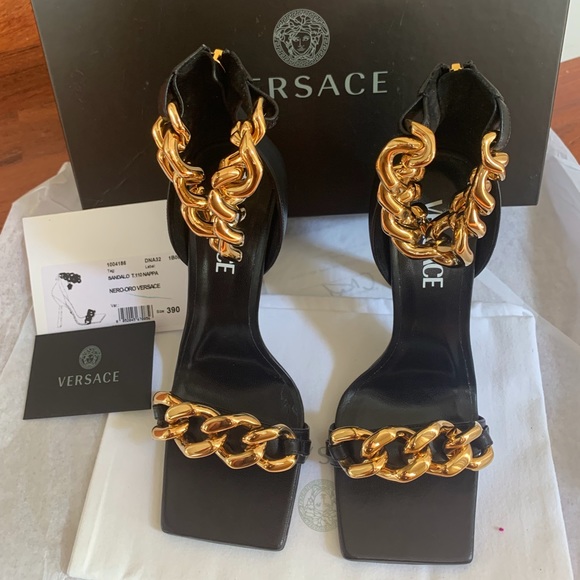 Gorgeous Versace Medusa Chain Heels Sandals - Picture 3 of 7